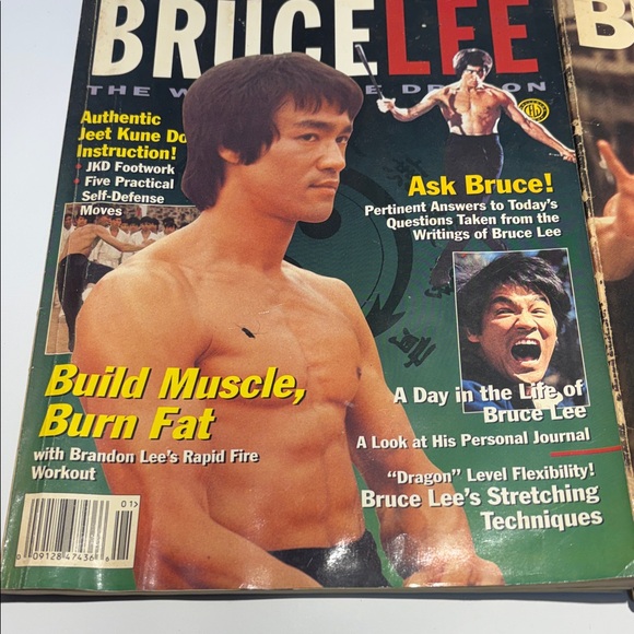 Bruce Lee Magazine Set - Picture 2 of 6